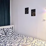 Hostel Meander Natolin Blisko Metra *