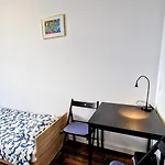 Meander Natolin Blisko Metra Hostel Warszawa