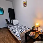 Hostel Meander Natolin Blisko Metra Warszawa
