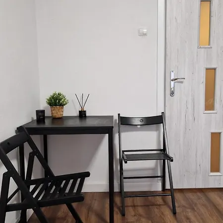 Meander Natolin Blisko Metra 旅馆