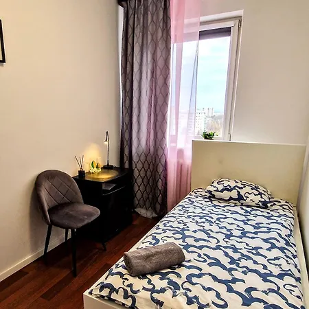 Meander Natolin Blisko Metra *