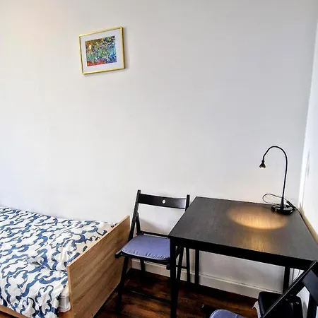 Meander Natolin Blisko Metra Hostel Varšava
