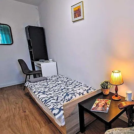 Hostal Meander Natolin Blisko Metra Varsovia