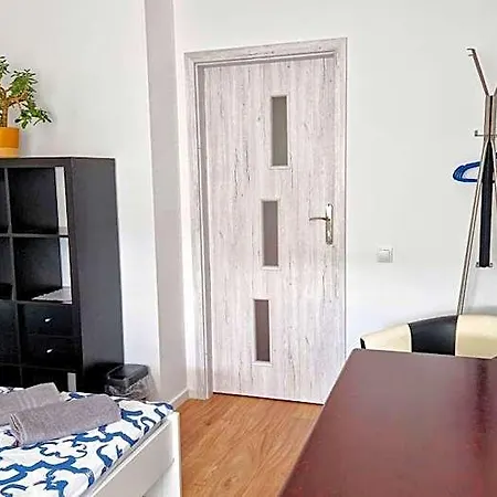 Meander Natolin Blisko Metra Hostal *