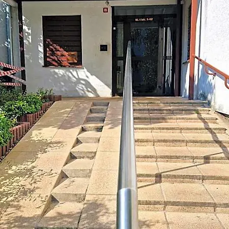 Hostal Meander Natolin Blisko Metra