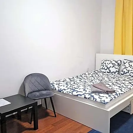 Meander Natolin Blisko Metra Hostal *