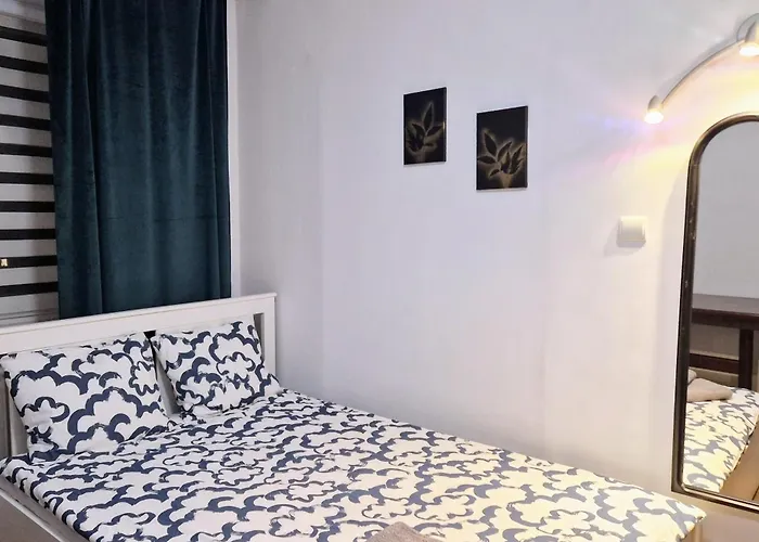 Hostel Meander Natolin Blisko Metra *