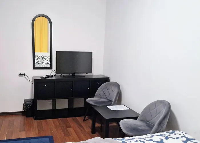 Meander Natolin Blisko Metra Hostel Warszawa