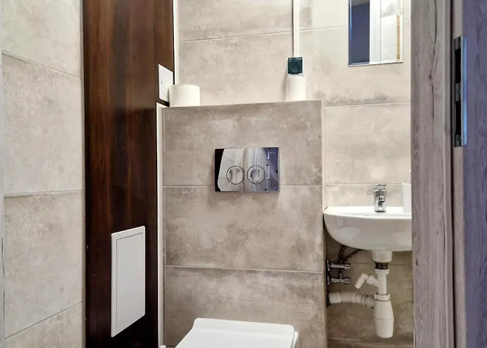 Hostel Meander Natolin Blisko Metra *