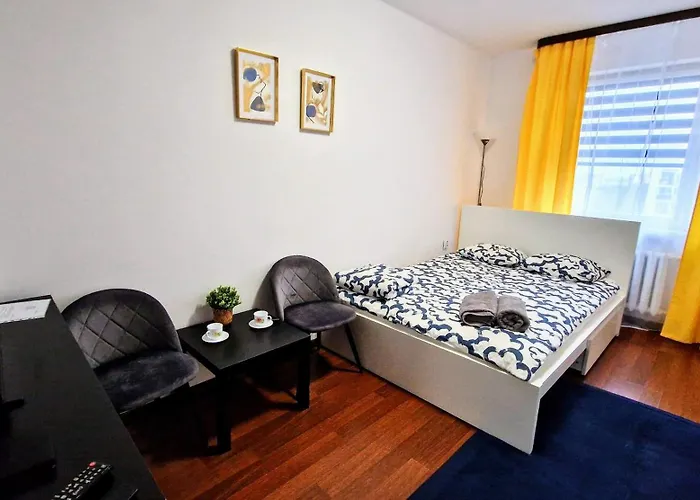 Hostel Meander Natolin Blisko Metra Warsaw