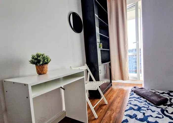 Hostel Meander Natolin Blisko Metra Warsaw